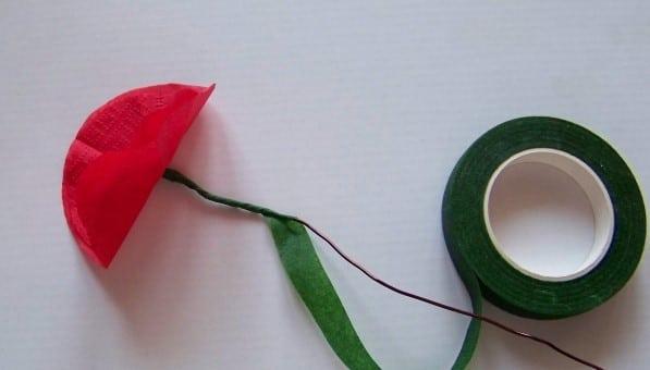 Цветы из салфеток своими руками: варианты изготовления бумажных цветов (100 фото)