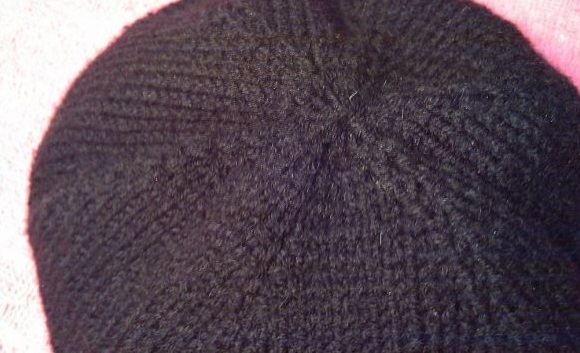 Мужская шапка спицами (110 фото): схемы с описанием и пошаговыми инструкциями