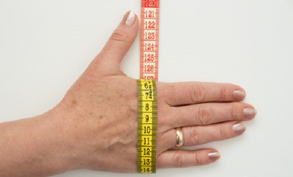 Мужские варежки спицами - 10 лучших мк пошагово