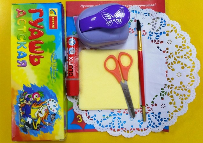 Открытка для мамы: как сделать на День матери и рождения своими руками, красивая и объемная из бумаги, на 8 марта