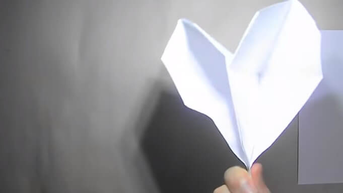 Как сделать хлопушку из бумаги: пошаговое описание изготовления и мастер класс для начинающих