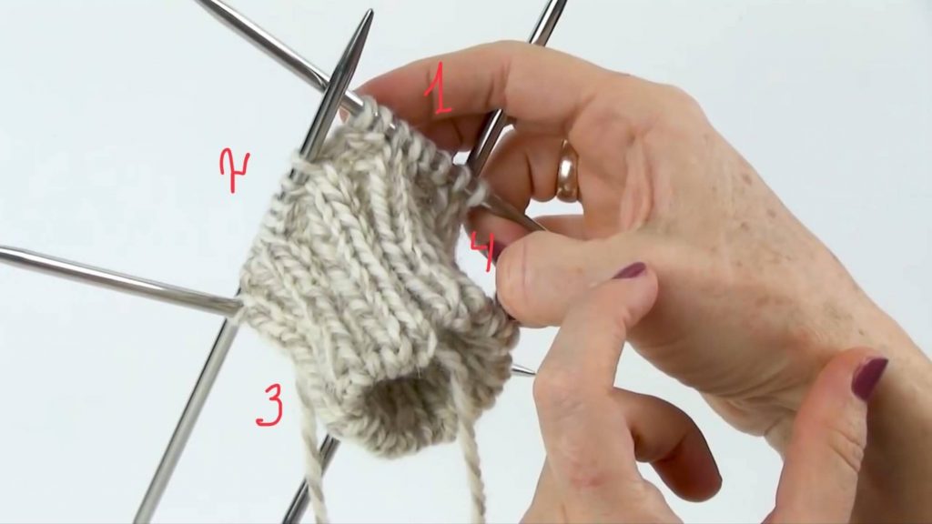 Мужские варежки спицами - 10 лучших мк пошагово