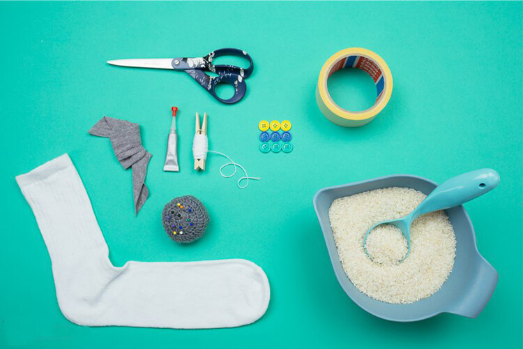 Делаем снеговика своими руками к новому году : различные способы с фото Делаем снеговика своими руками к новому году : различные способы с фото podelka snegovik svoimi rukami 63