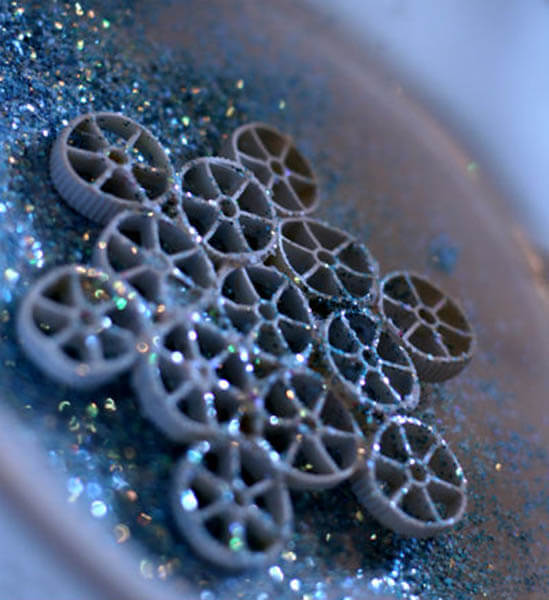 Красивые оригинальные снежинки на Новый год: создаем своими руками, шаблоны с фото Красивые оригинальные снежинки на Новый год: создаем своими руками, шаблоны с фото snezhinki iz bumagi svoimi rukami 86