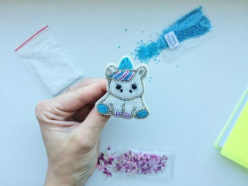 Учимся делать бисероплетение своими руками поэтапно: легкий мастер-класс для начинающих