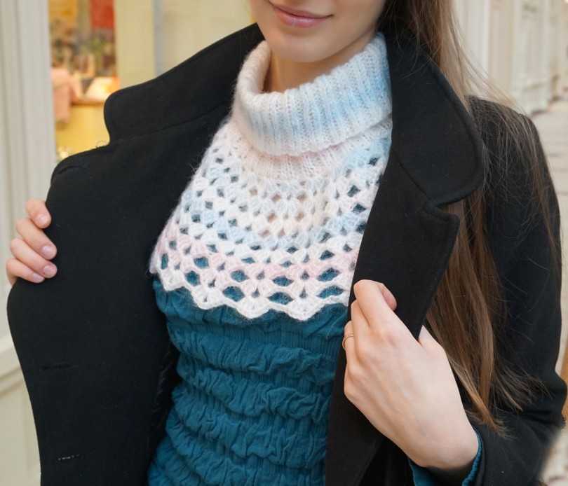 Манишка спицами