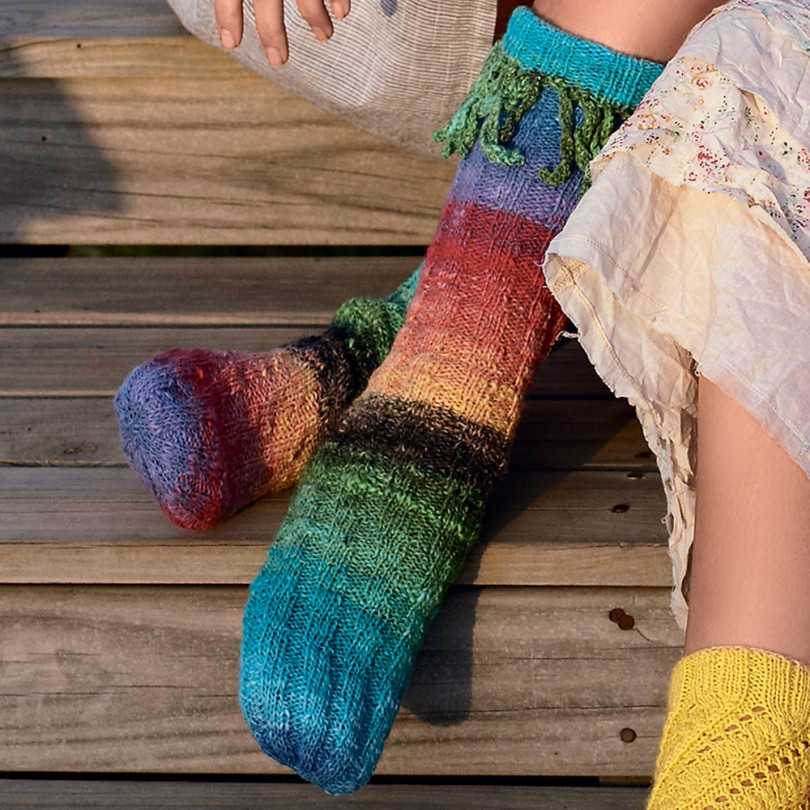 Носочки на двух спицах с описанием