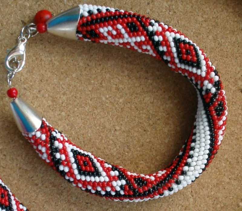 Браслеты из бисера - обзоры лучших вариантов самодельных браслетов из бисера