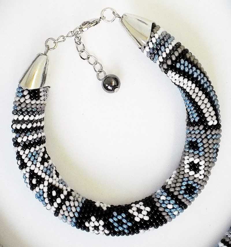 Браслеты из бисера - обзоры лучших вариантов самодельных браслетов из бисера