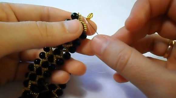 Браслеты из бисера - обзоры лучших вариантов самодельных браслетов из бисера