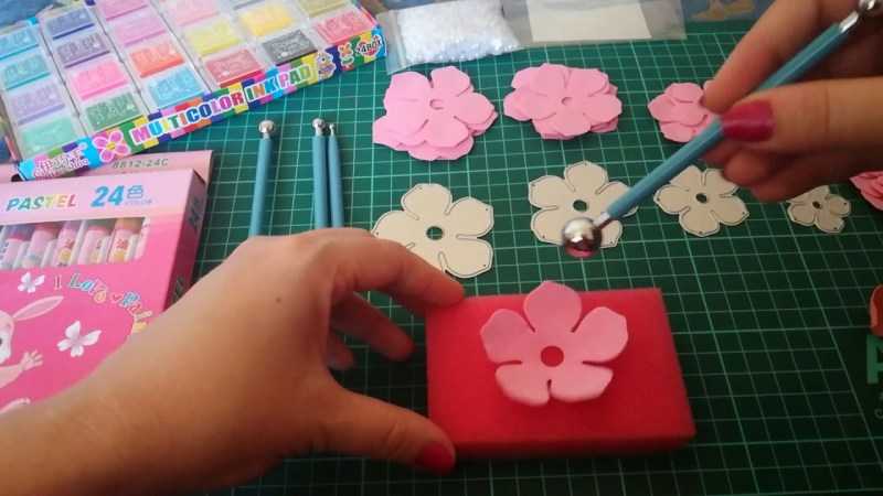 Цветы из фоамирана