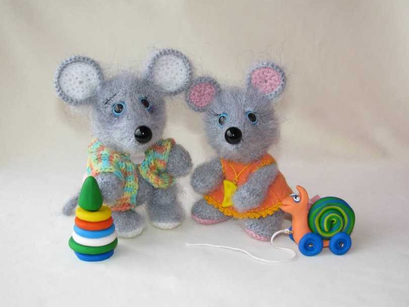 Носочки на двух спицах с описанием