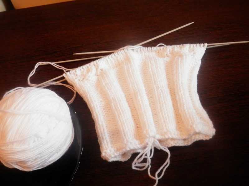 Манишка спицами