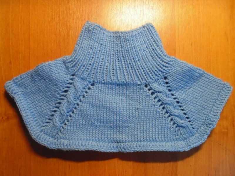 Манишка спицами