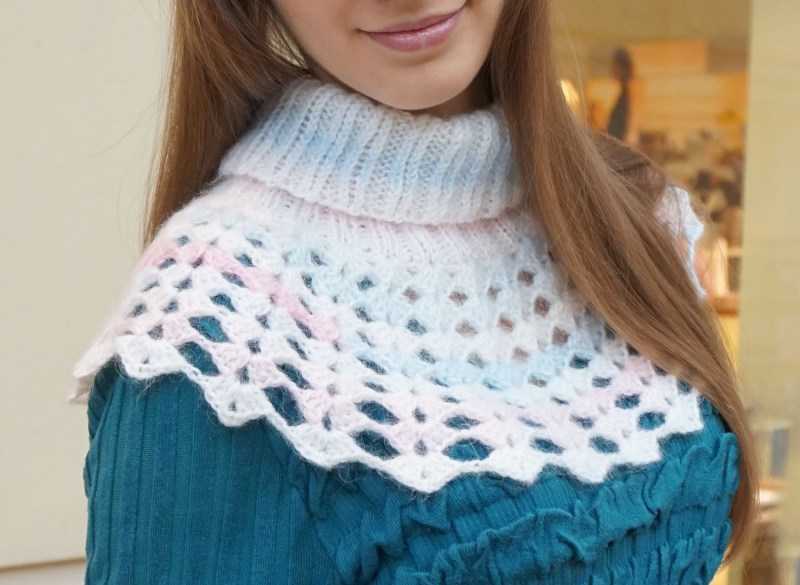 Манишка спицами