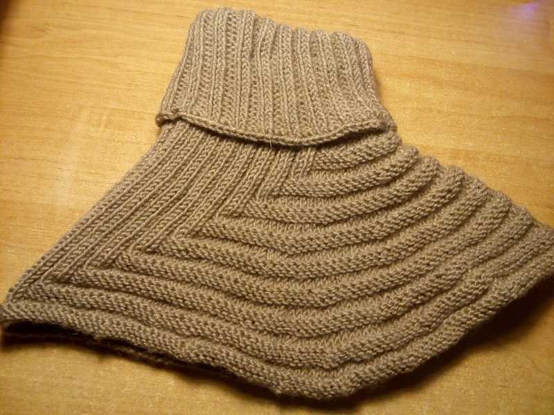 Манишка спицами