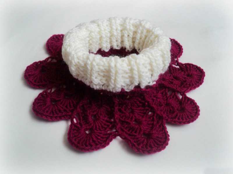 Манишка спицами