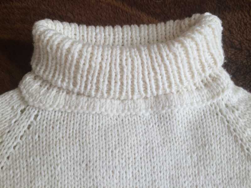 Манишка спицами