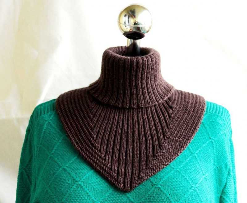 Манишка спицами