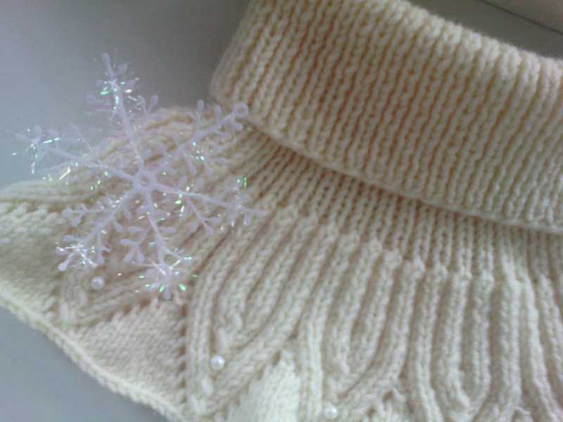 Манишка спицами