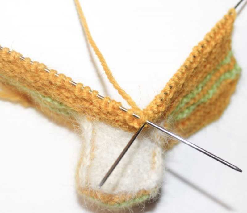 Пинетки спицами для новорожденных : схемы и описание для начинающих с фото