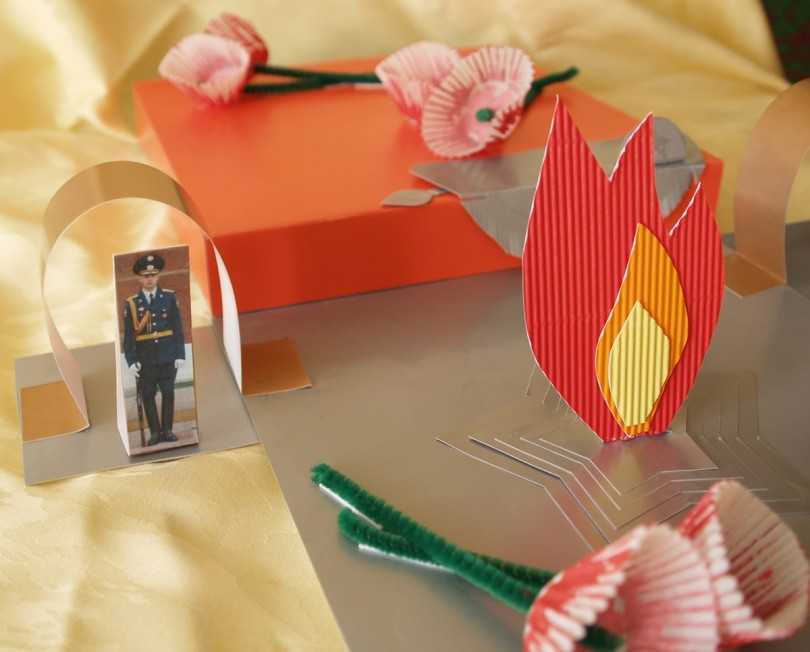 Поделки из картона - 122 идеи, что можно сделать из цветной бумаги для детей