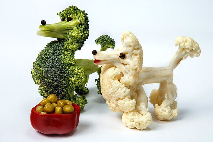 Пудели из цветной капусты и брокколи