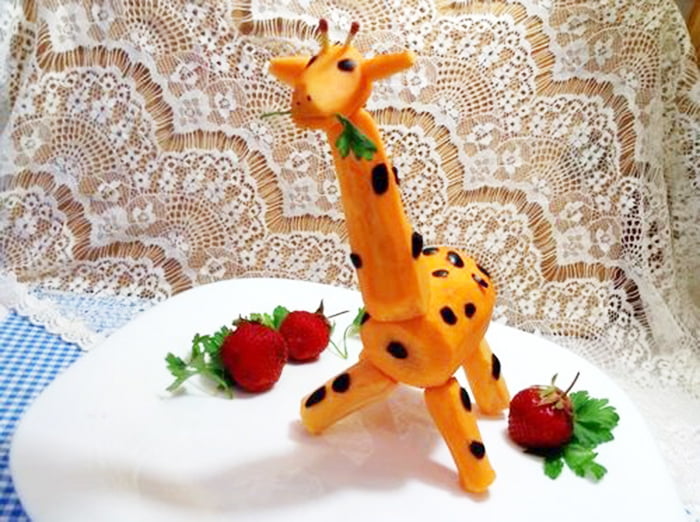 Жираф из моркови