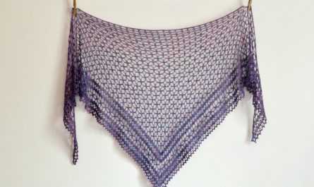 Манишка спицами