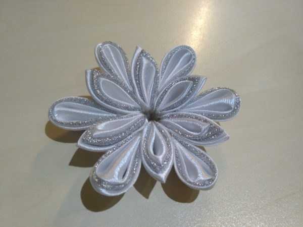 Канзаши своими руками: простые модели и способы изготовления