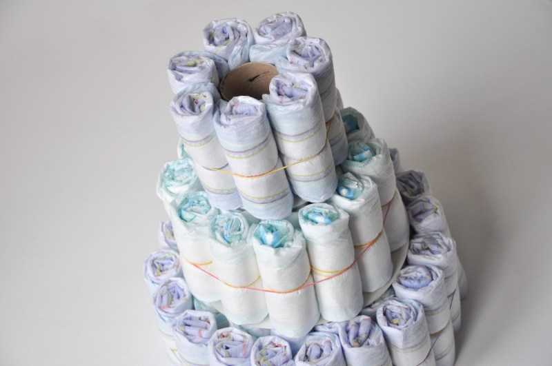 Торт из памперсов  своими руками (девочке, мальчику): пошаговое фото, мастер-класс