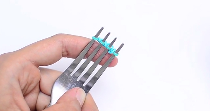 Схемы плетения браслетов из резинок: как сделать своими руками простое и оригинальное украшение?