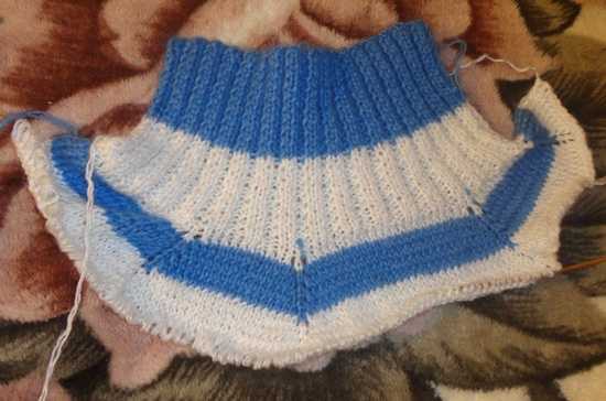 Манишка спицами