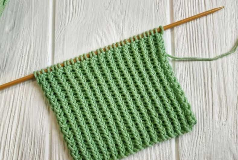 Манишка спицами