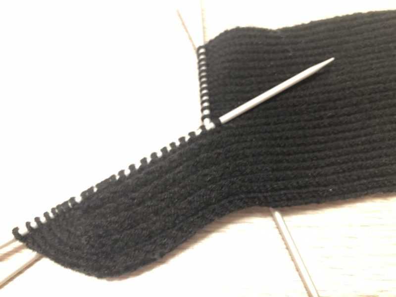 Как вязать носки спицами: схемы для начинающих пошагово