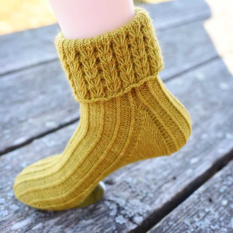 Как вязать носки спицами: схемы для начинающих пошагово