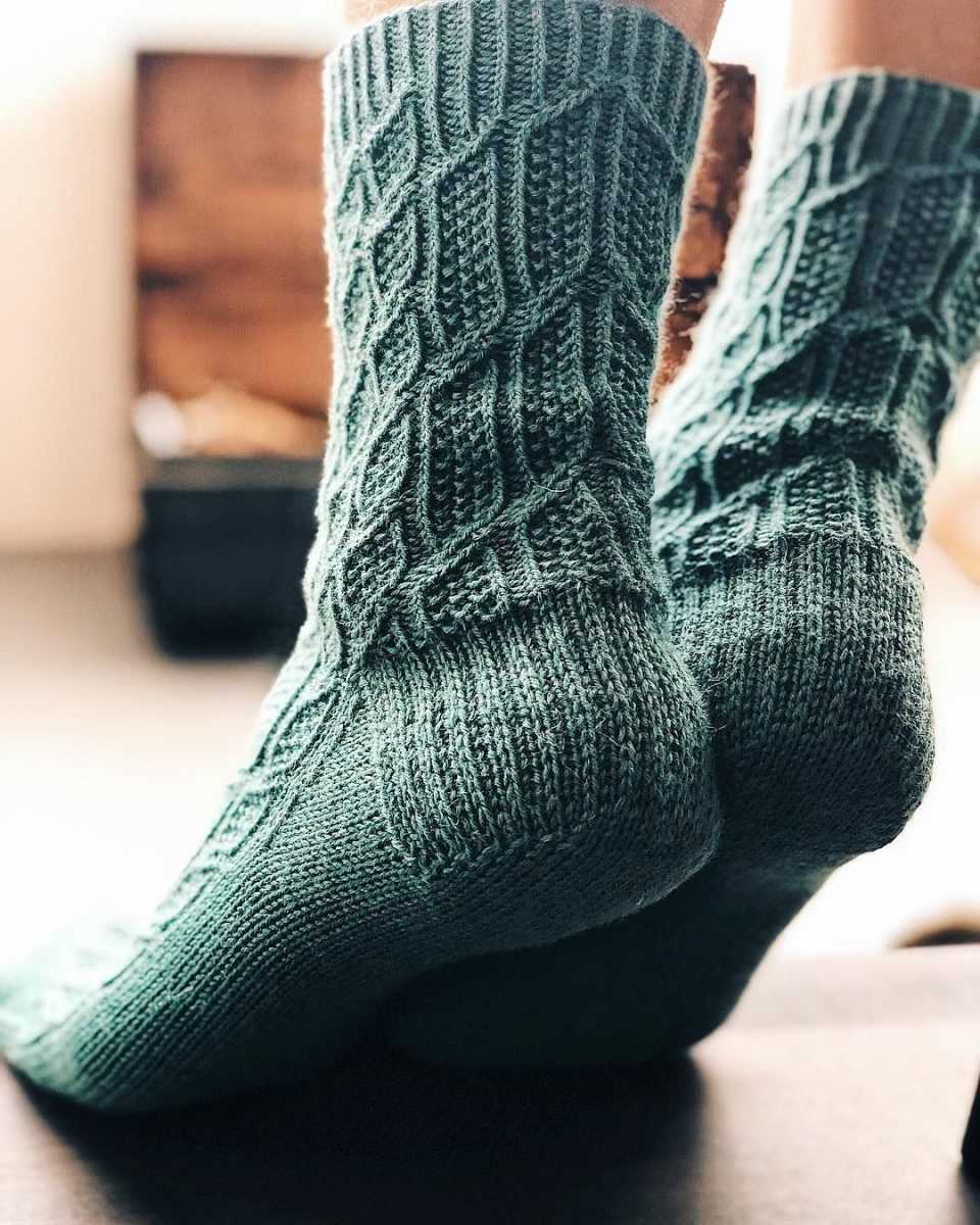 Как вязать носки спицами: схемы для начинающих пошагово