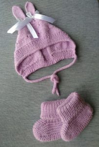 Схемы вязания крючком колпаков с описанием