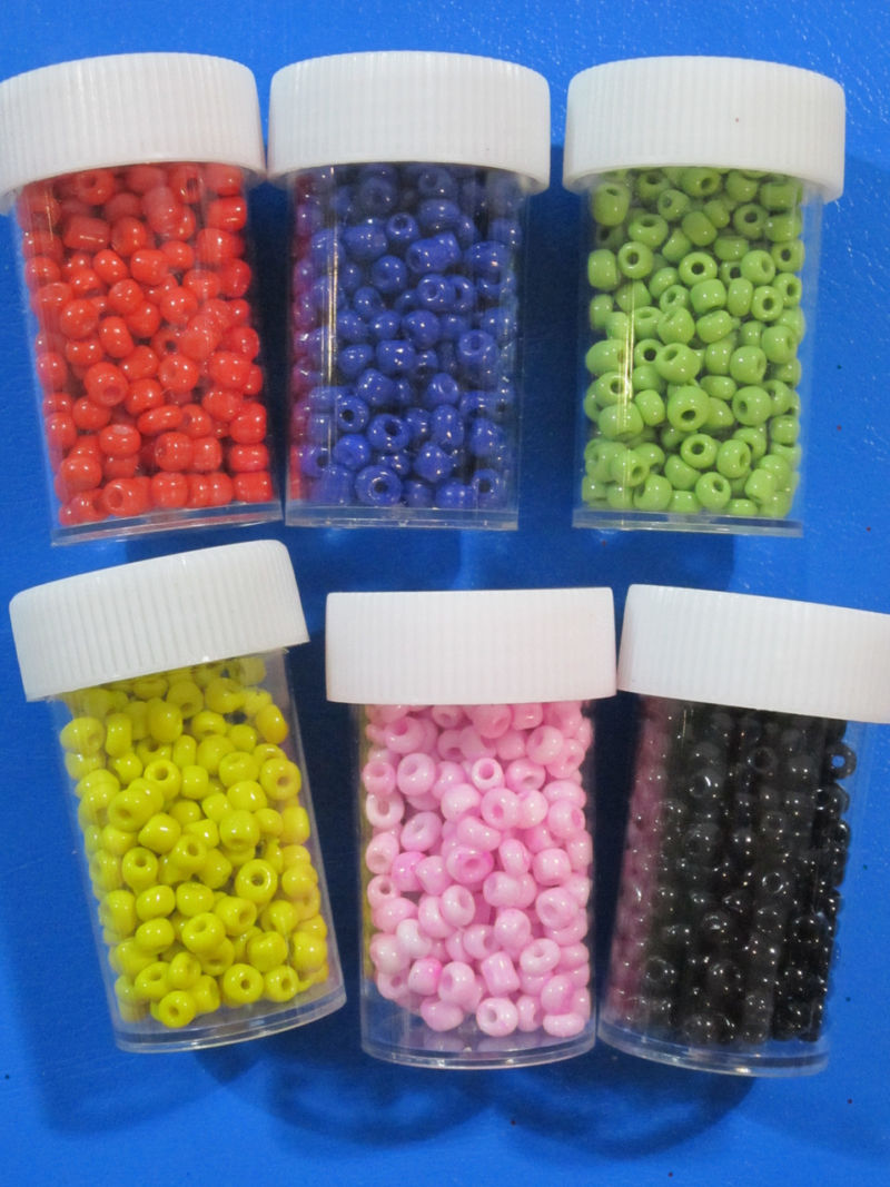 Учимся делать бисероплетение своими руками поэтапно: легкий мастер-класс для начинающих