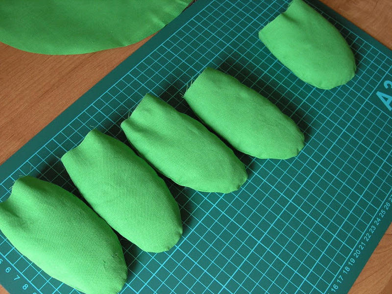 Простые выкройки и пошаговые инструкции игрушек из ткани для начинающих