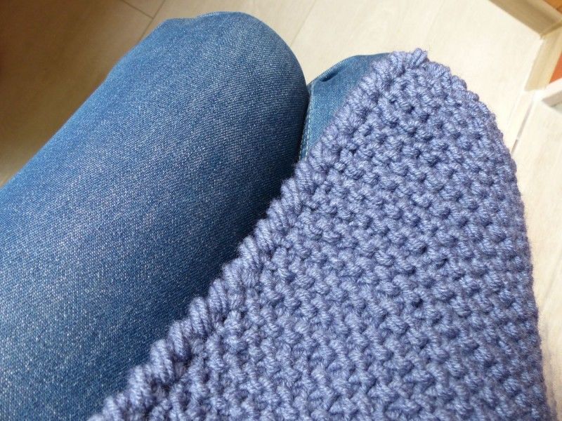 Как вязать платочную вязку по схемам круговыми и обычными спицами для начинающих