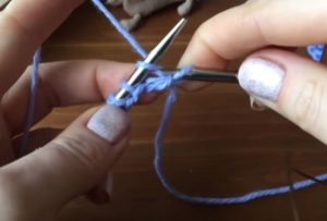 Как вязать платочную вязку по схемам круговыми и обычными спицами для начинающих