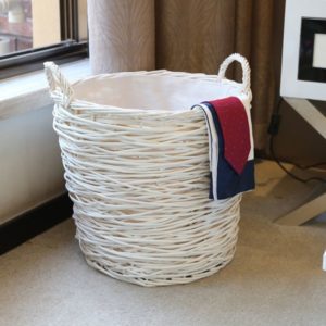 Плетение из газетных трубочек для начинающих: пошаговое описание создания простых и красивых поделок