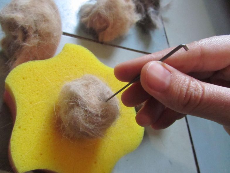 Фелтинг: пошаговое валяние из шерсти для начинающих