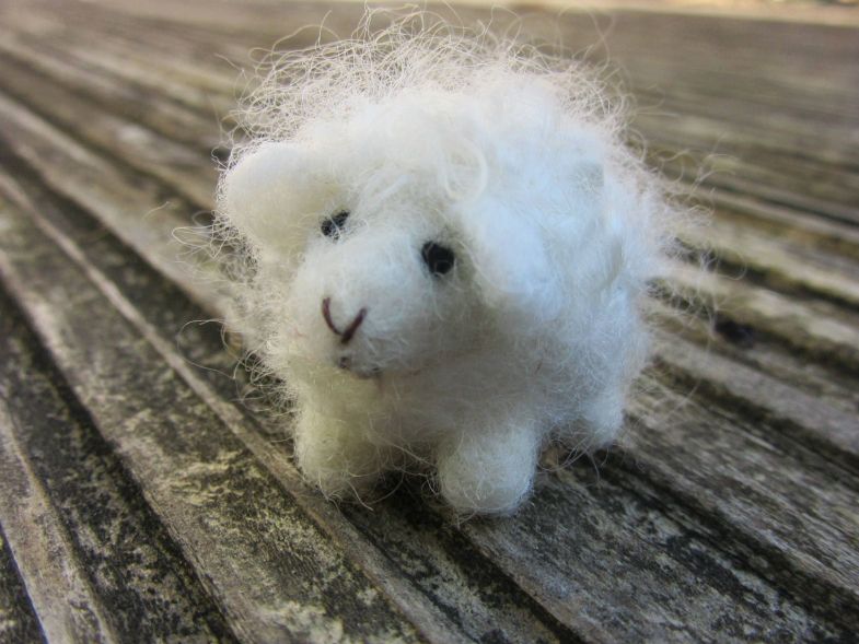 Фелтинг: пошаговое валяние из шерсти для начинающих