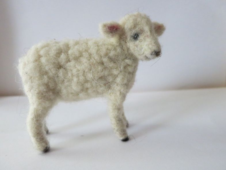 Фелтинг: пошаговое валяние из шерсти для начинающих