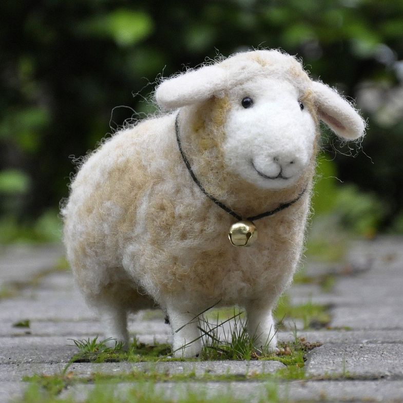 Фелтинг: пошаговое валяние из шерсти для начинающих