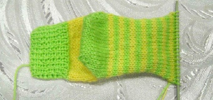 Как вязать носки спицами: схемы для начинающих пошагово