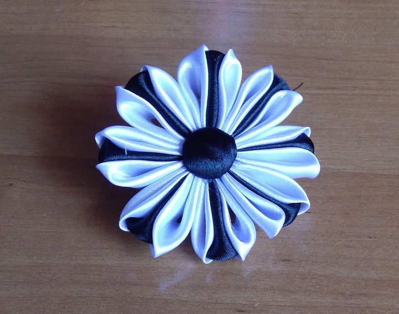 Канзаши своими руками: простые модели и способы изготовления