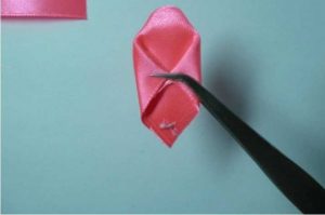 Канзаши своими руками: простые модели и способы изготовления